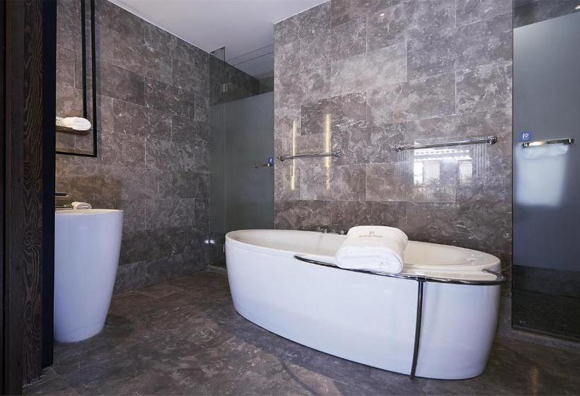 Otel Lijiang Huayu Donglin Boutique