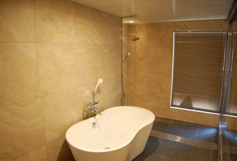 Musashino Grand Hotel And Spa