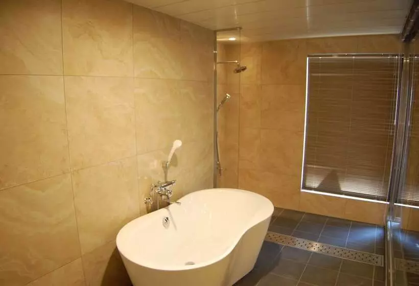 Musashino Grand Hotel And Spa