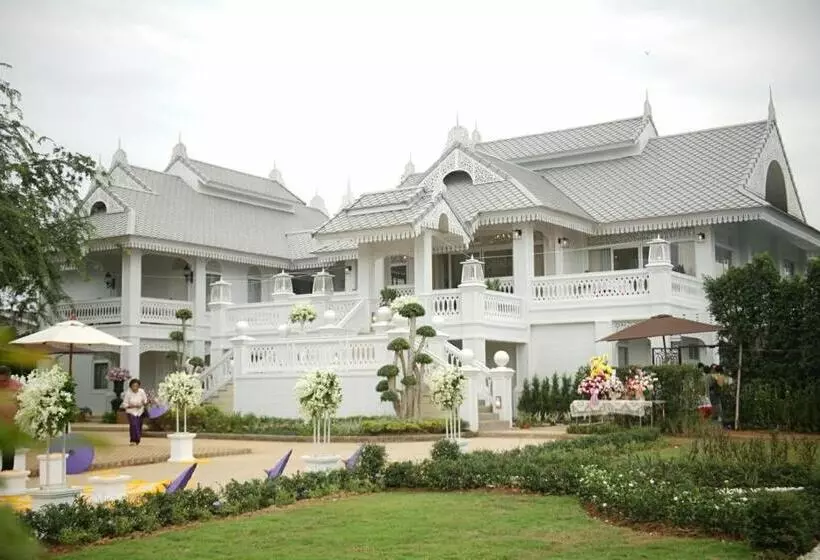 ホテル Nirvanan House