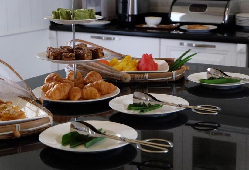 酒店 Nirvanan House