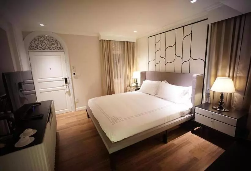 ホテル Nirvanan House