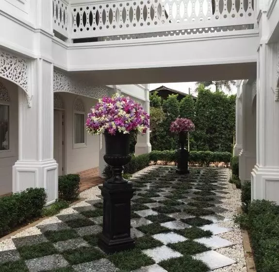 ホテル Nirvanan House