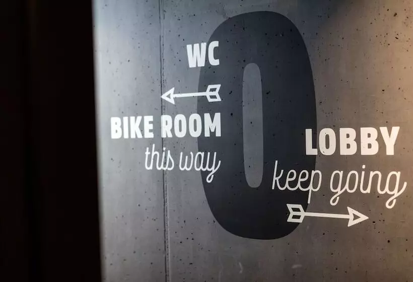 هتل Revier Mountain Lodge Lenzerheide