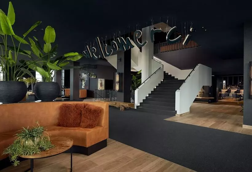 ホテル Van Der Valk  Luxembourgarlon