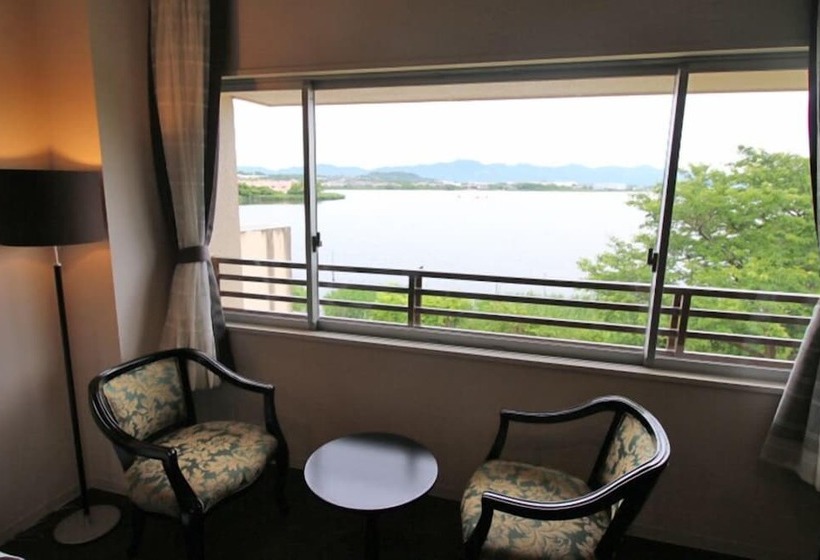 ريوكان Lakeside Hot Spring Hotel Kunibiki