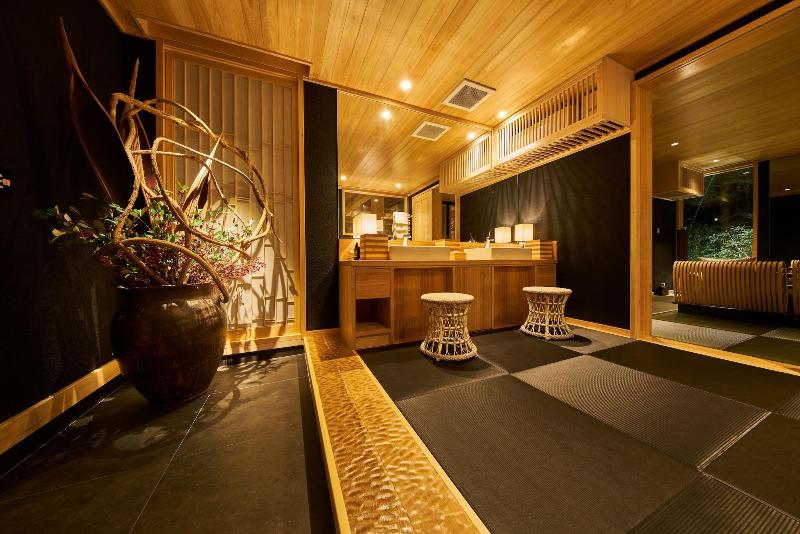 Ryokan Hikyou Shirakawagensen Sansou Takefue