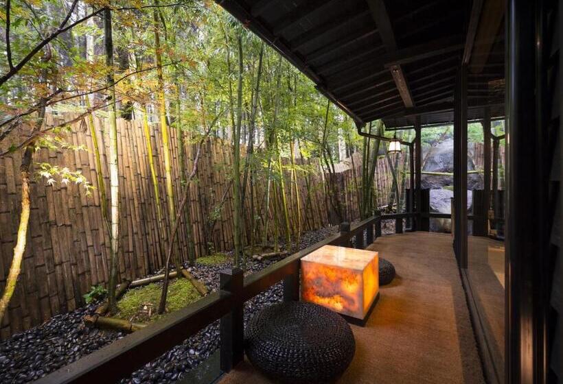 Ryokan Hikyou Shirakawagensen Sansou Takefue