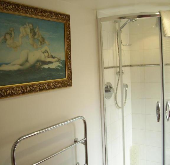 Bed and Breakfast Grayling House