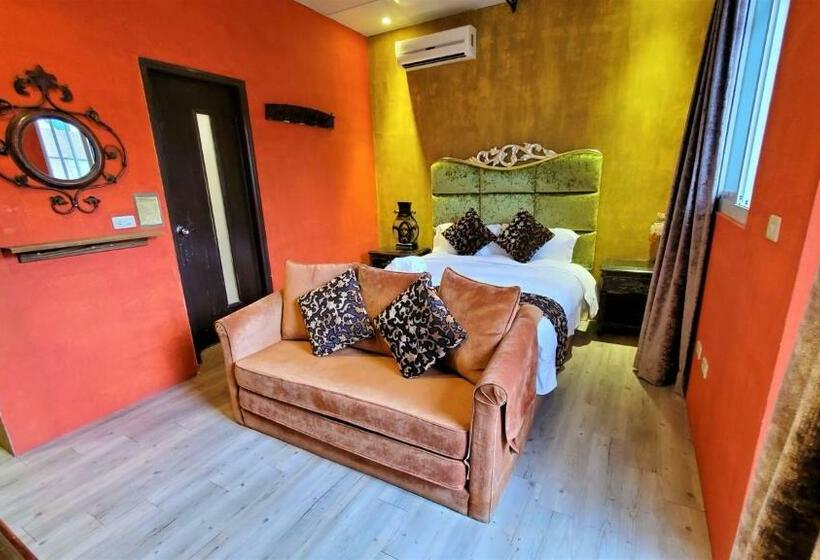 تختخواب و صبحانه Smile Fish