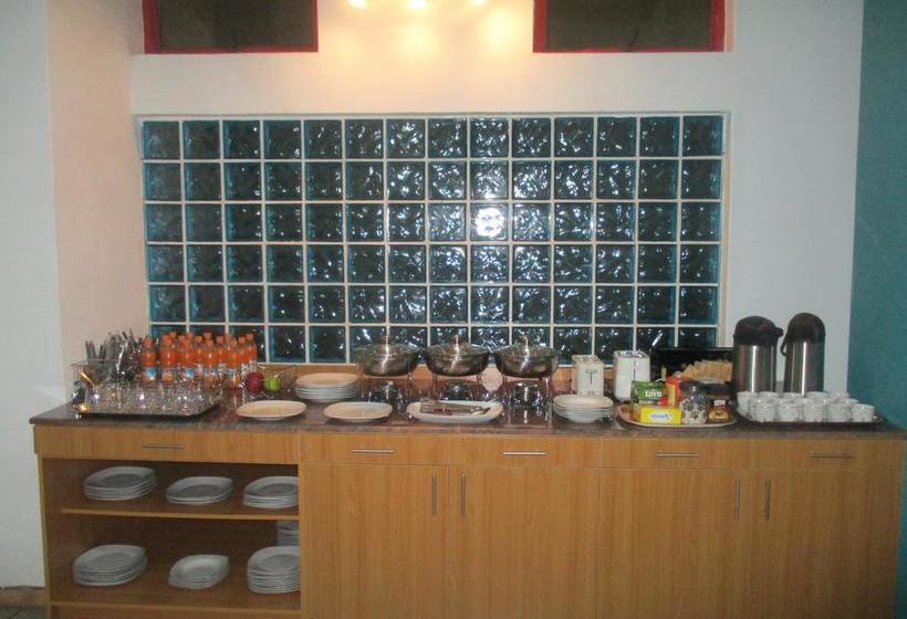 هتل Aegeyi Grand Express