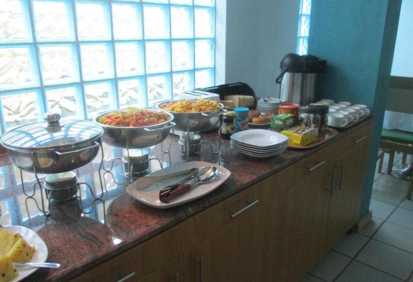 هتل Aegeyi Grand Express