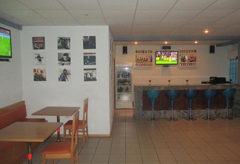 هتل Aegeyi Grand Express