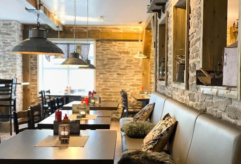 Hotel Båtsfjord Brygge   Arctic Resort