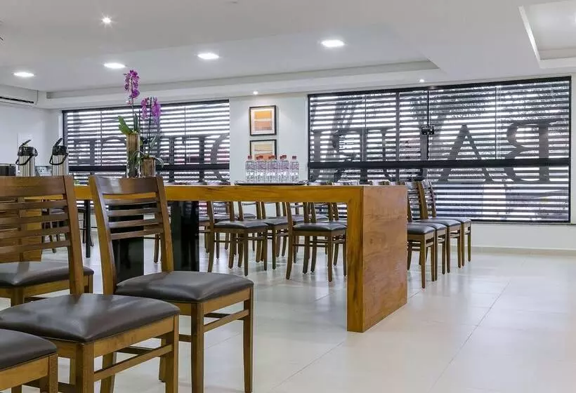 هتل Bauru Office