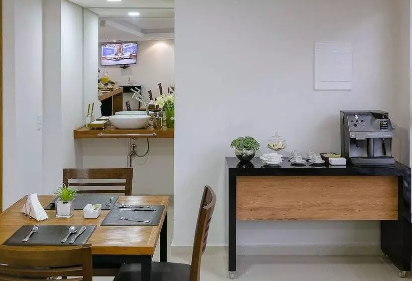 هتل Bauru Office