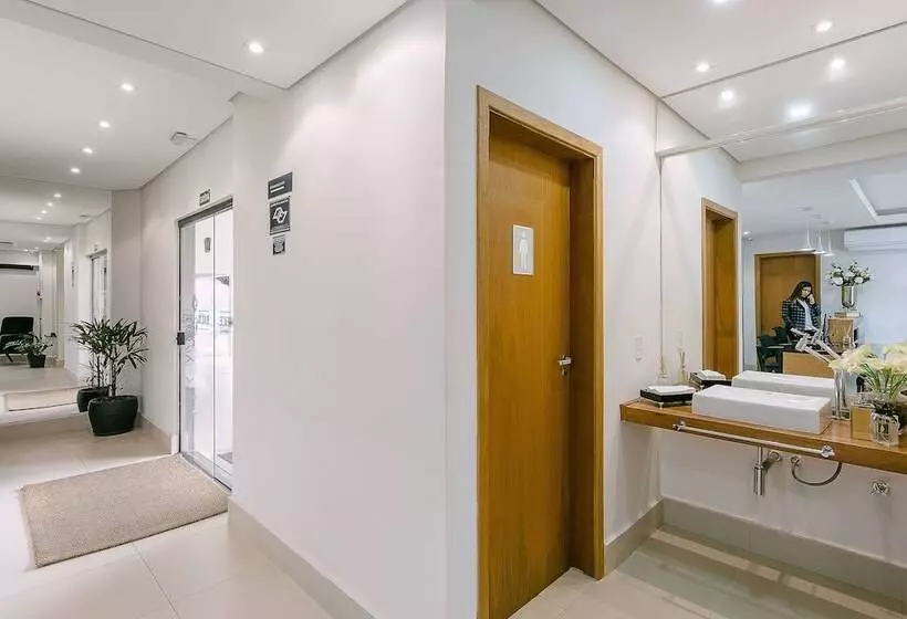 هتل Bauru Office