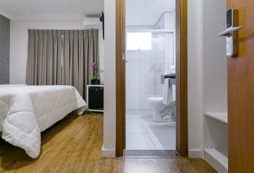 هتل Bauru Office