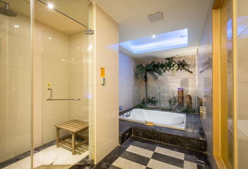 Merryday Motel Zhonghe Branch