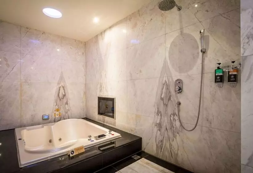 Merryday Motel Zhonghe Branch