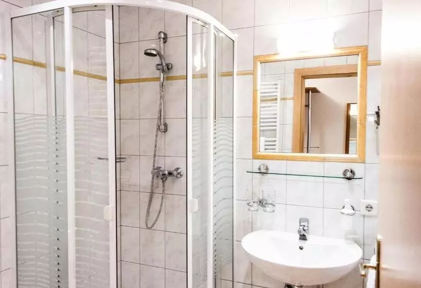Aamiaismajoitus (B&B) Weinberghof Ilkerl Luf