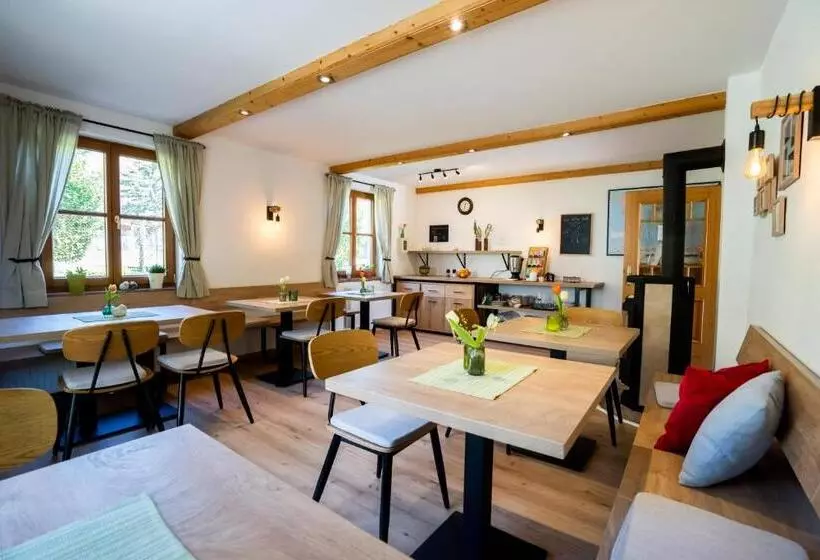 Aamiaismajoitus (B&B) Weinberghof Ilkerl Luf