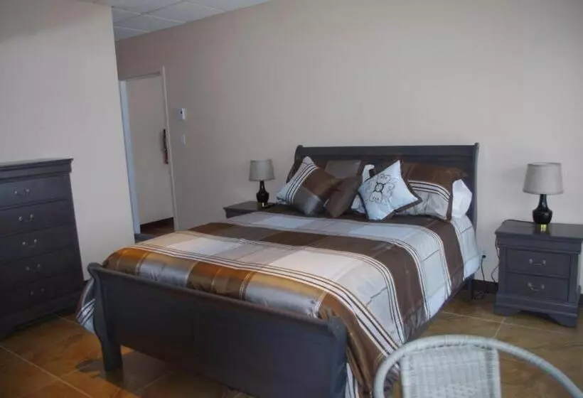 ホテル Auberge La Tanière