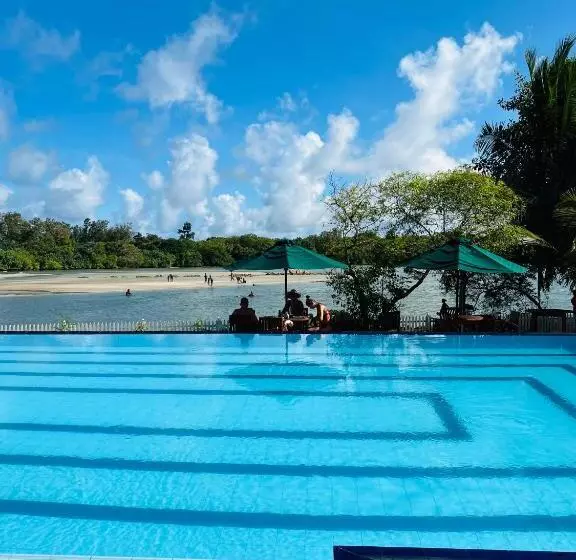 هتل Bay Beach
