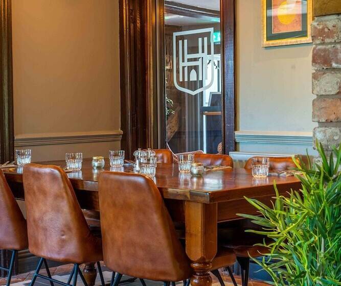 酒店 Hartford Hall On School Lane