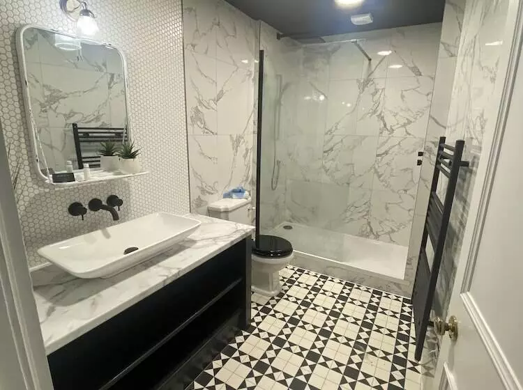 Hotelli Hartford Hall On School Lane