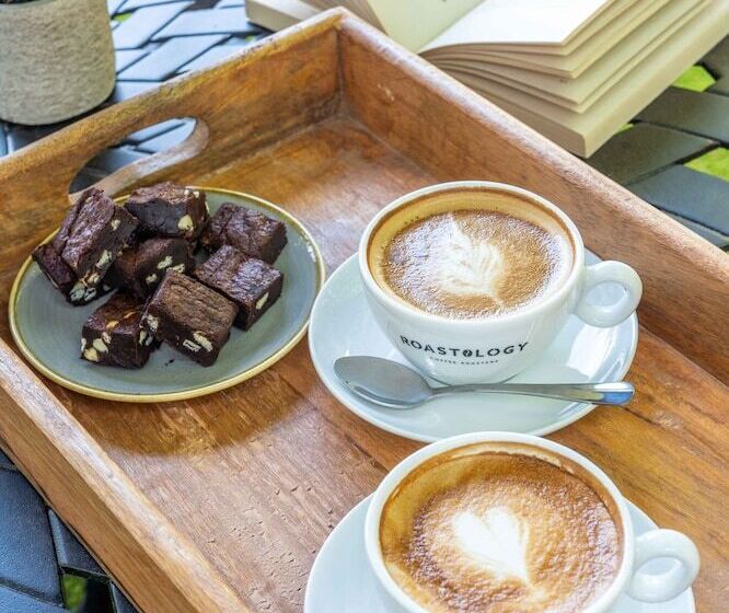 酒店 Hartford Hall On School Lane