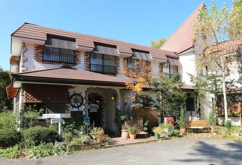 Hotelli Pension Eden