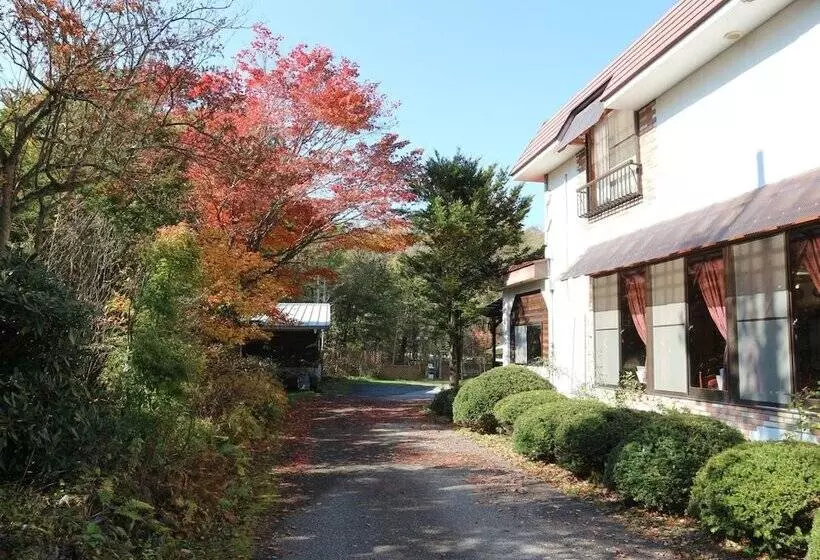 Hotelli Pension Eden