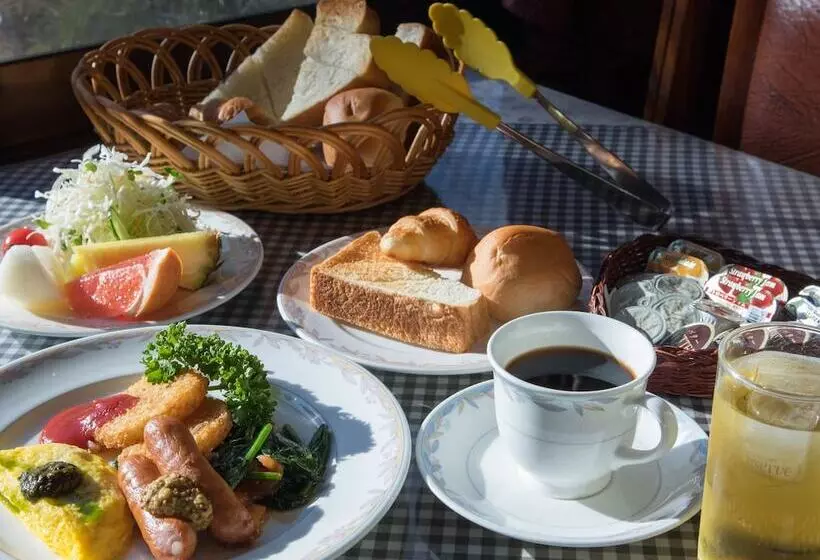 Hotelli Pension Eden