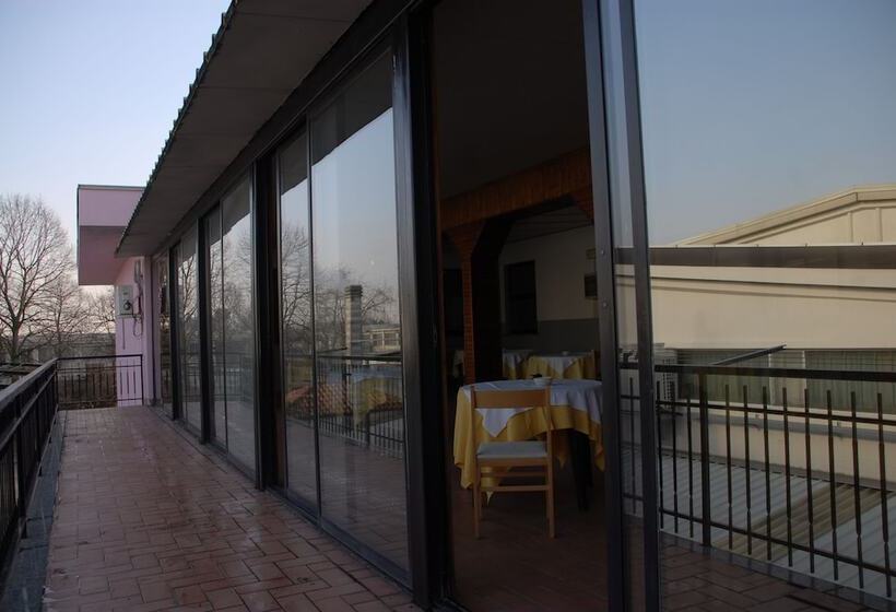 Отель Ristorante Il Calipso By Mago