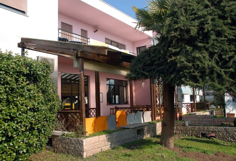 Отель Ristorante Il Calipso By Mago