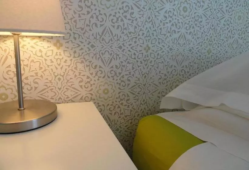 تختخواب و صبحانه Bickersbed