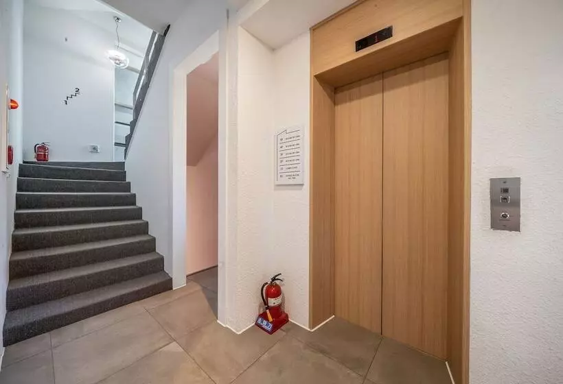 Hotelli Chuncheon Bom Stay