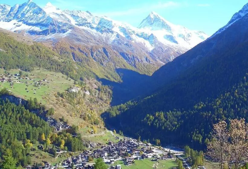 Hotelli Hôtel Des Haudères