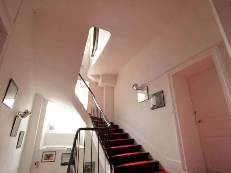 ホテル L Alzire   Logis Auberge Culturelle