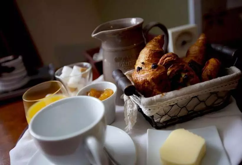 ホテル L Alzire   Logis Auberge Culturelle