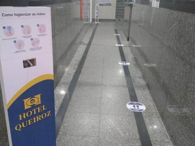 هتل Queiroz