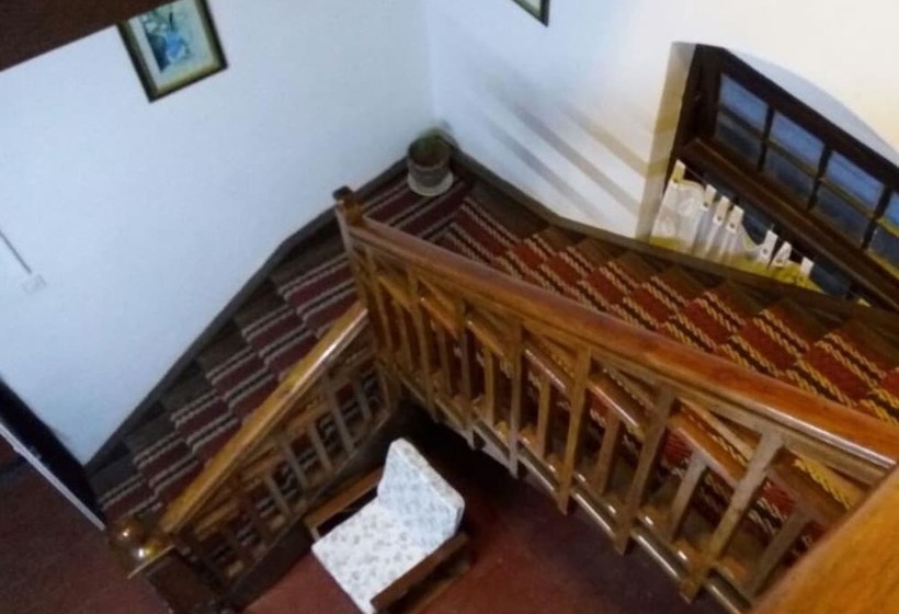 Hotel Ywca Wyoming Guesthouse