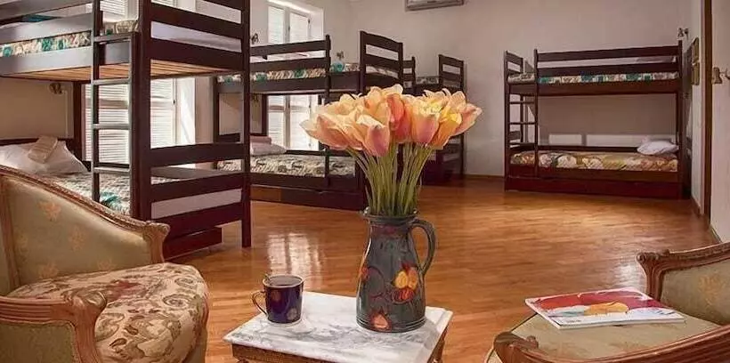 هاستل Esther House Hotel Museum