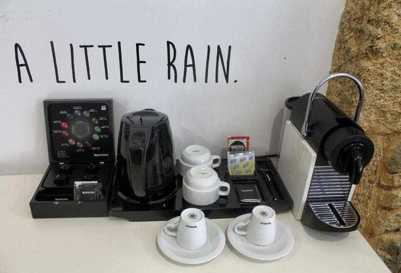 تختخواب و صبحانه Art'otel Barcelos