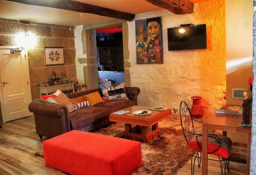 تختخواب و صبحانه Art'otel Barcelos