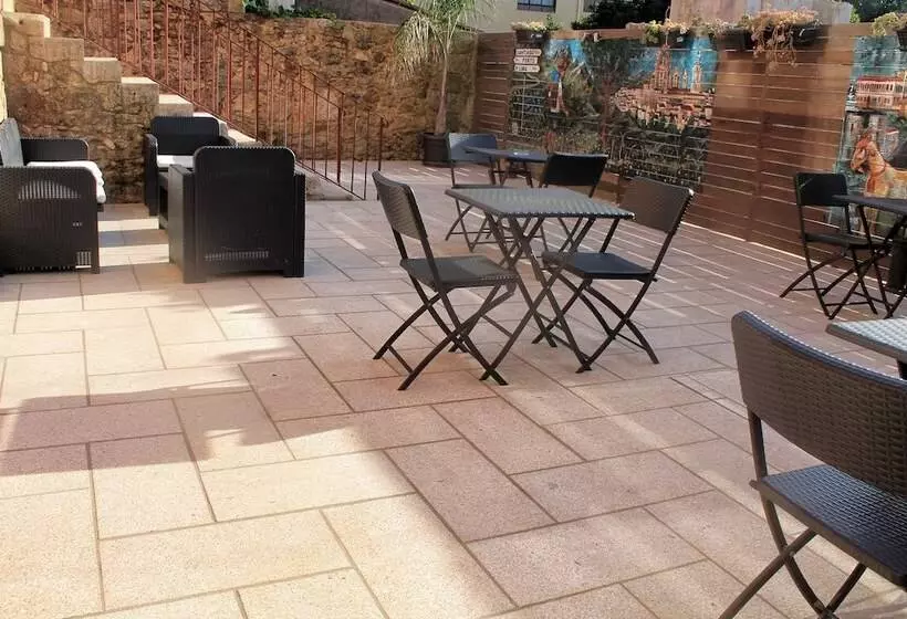 ベッドアンドブレックファースト Art'otel Barcelos