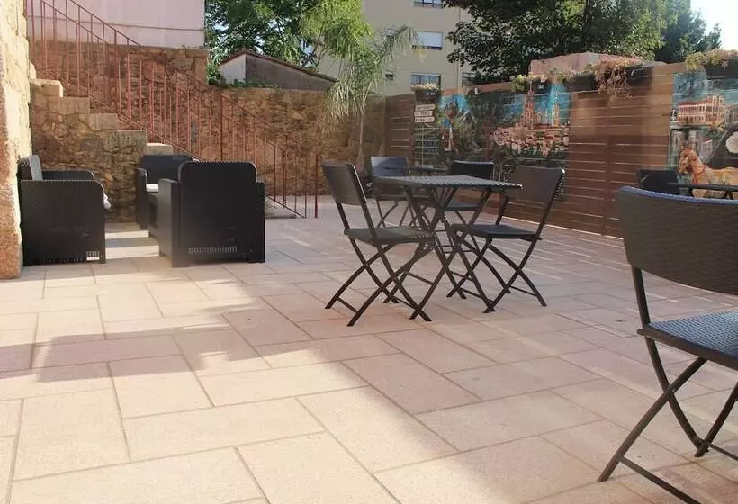 ベッドアンドブレックファースト Art'otel Barcelos