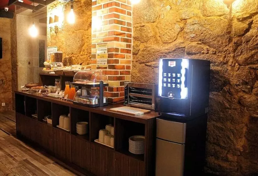 ベッドアンドブレックファースト Art'otel Barcelos