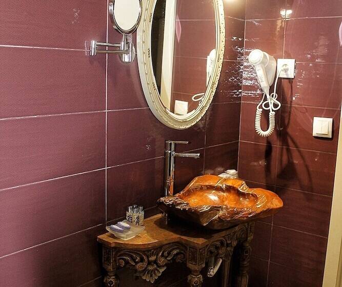 تختخواب و صبحانه Art'otel Barcelos